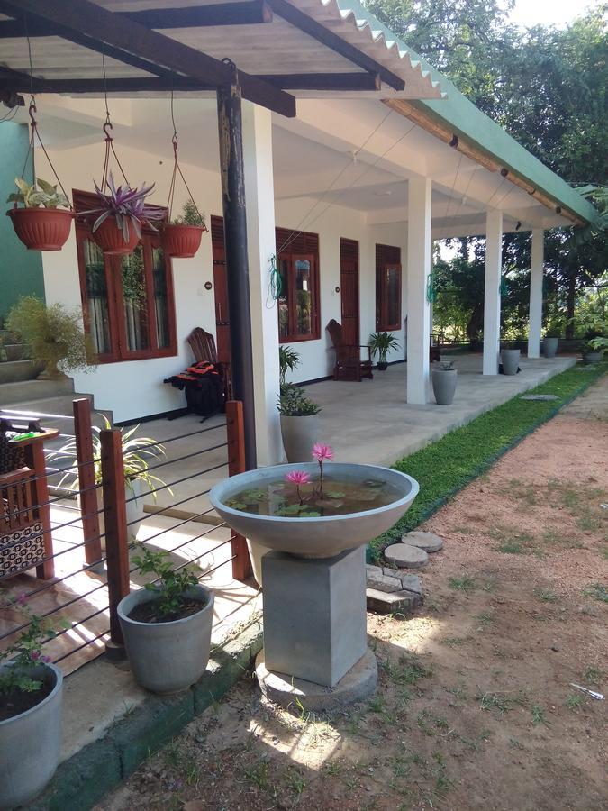 폴로나루와 Waterway Garden 빌라 외부 사진