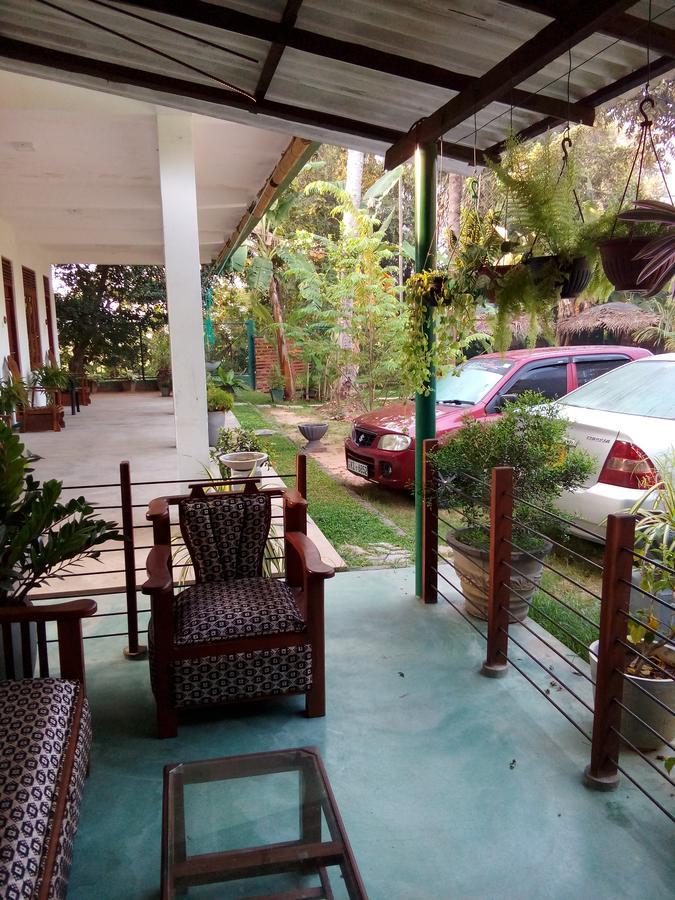 폴로나루와 Waterway Garden 빌라 외부 사진